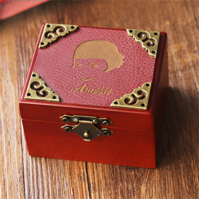 Amilie Series 03